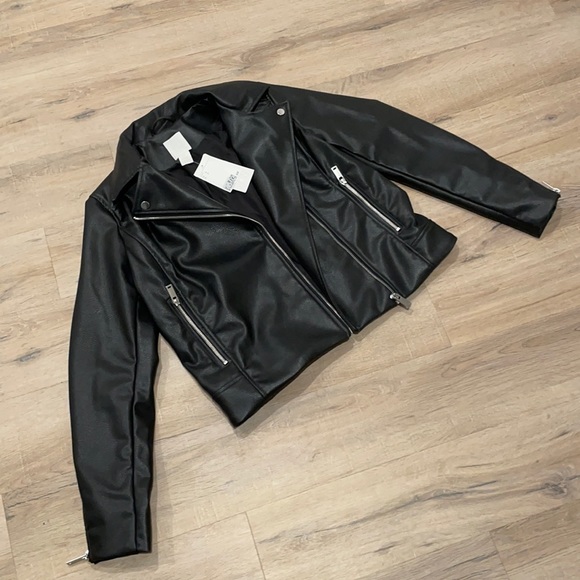 H&M Jackets & Blazers - H&M leather zip up jacket women’s size S NWT.